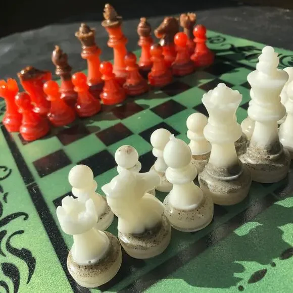 Chess Set - Emerald Green Royal - Picture 4 of 7